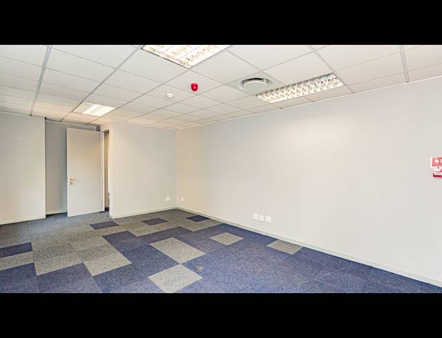315M² OFFICE TO LET IN FERNDALE